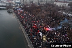 Митинг "За честные выборы" на Болотной площади в Москве, 10 декабря 2011 года